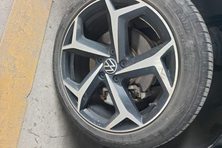 Used Volkswagen Passat 2023 330TSI Starry Luxury Edition
