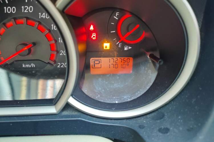 Used Nissan Sylphy 2012 Classic 1.6XE Automatic Comfort Edition Odometer Close Up