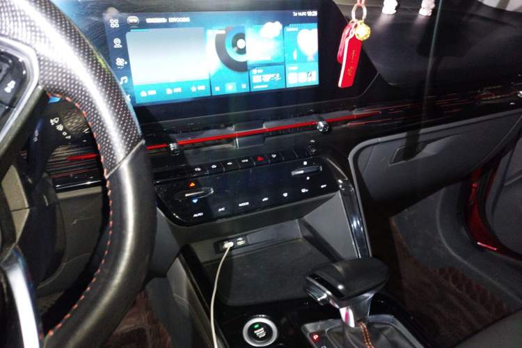 Used Baojun RC-6 2019 1.5T CVT 24-Hour Online Flagship Edition Audio And AC Panel