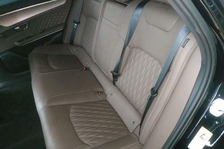 Used BYD Han 2023 EV Champion Edition 605KM Front-Drive Premium Model