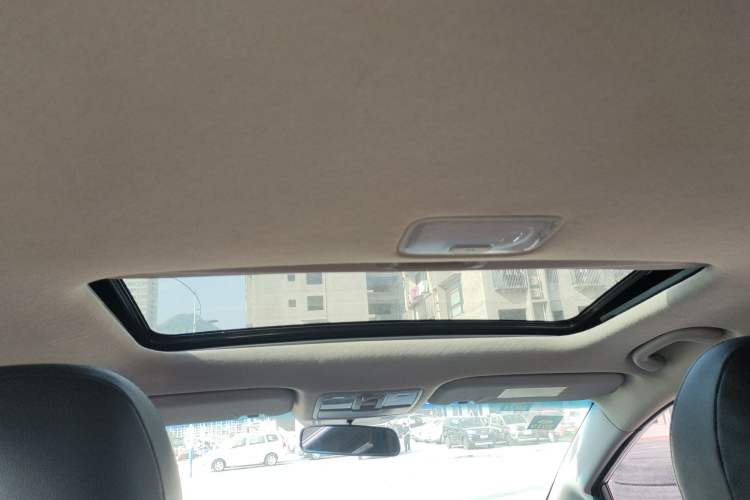 Used Kia K3S 2014 1.6L Automatic DLX Headliner