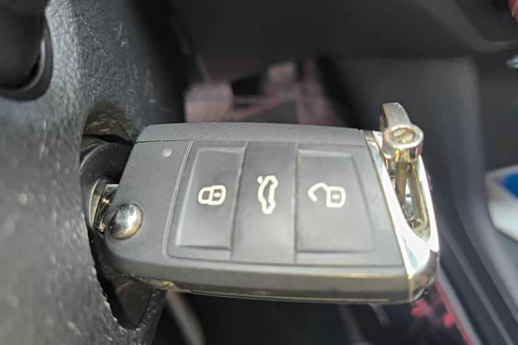 Used Volkswagen Lavida 2018 1.5L Automatic Comfort Edition China V Standard Vehicle Key