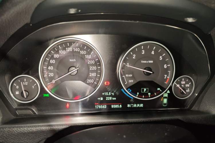 Used BMW 3 Series GT 2018 320i Sport Edition Instrument Cluster