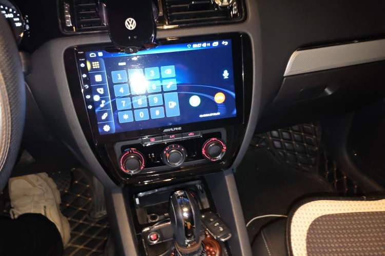 Used Volkswagen Sagitar 2015 1.6L Automatic Comfort Model
