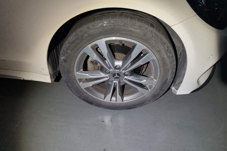 Used Mercedes-Benz C-Class 2017 Facelift C 200 L Sport Edition