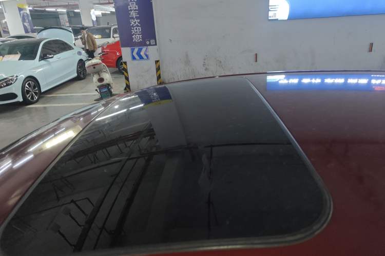 Used Nissan Tiida 2016 1.6L CVT Smart Drive Edition Roof