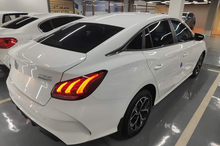 Used MG 5 2023 180 DVVT CVT Fashion Edition
