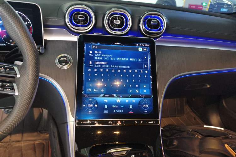 Used Mercedes-Benz C-Class 2023 Restyled C 260 L Sport Edition Audio And AC Panel