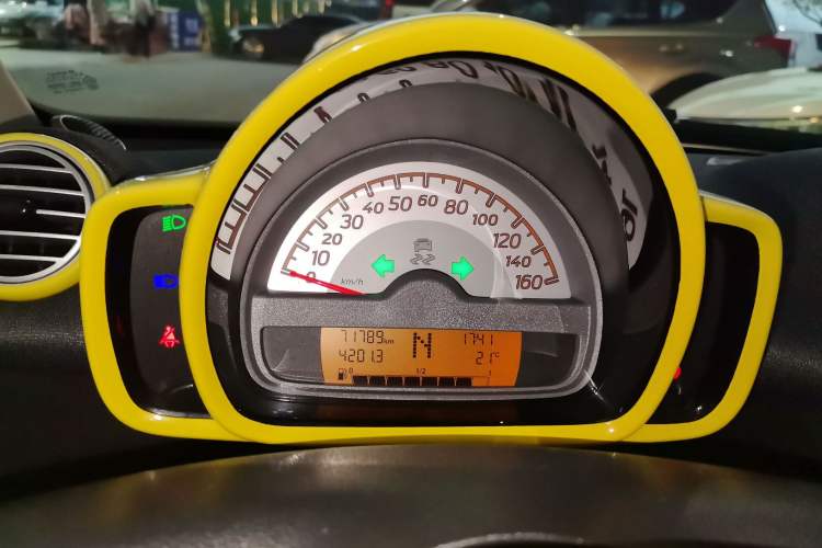 Used smart fortwo 2012 1.0 MHD Hardtop Standard Edition
