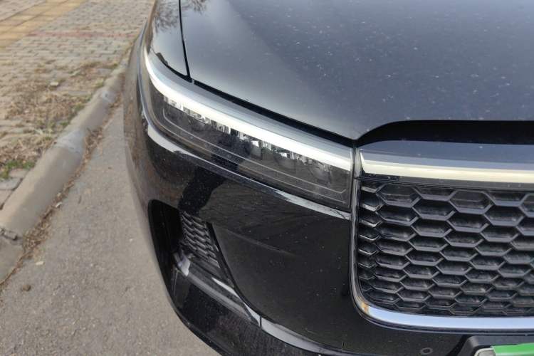 Used Li Auto ONE 2021 Extended-Range 6-Seater Version Right Front Headlight