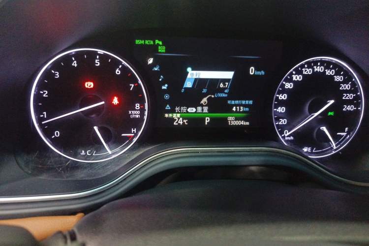 Used Toyota Avalon 2019 2.5L Touring Premium Version China VI Standard Odometer Close Up