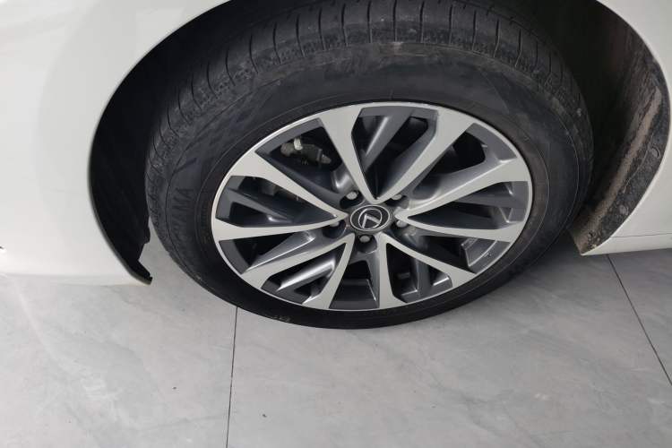 Used Lexus ES 2022 200 Excellence Edition
