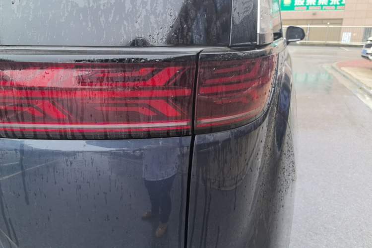 Used Denza D9 2022 DM-i 970 Four-Wheel Drive Flagship Model
