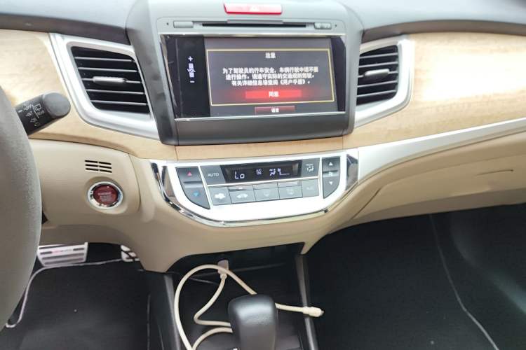 Used Honda Jade 2014 1.8L Automatic Comfort Elite Version 5 Seats
