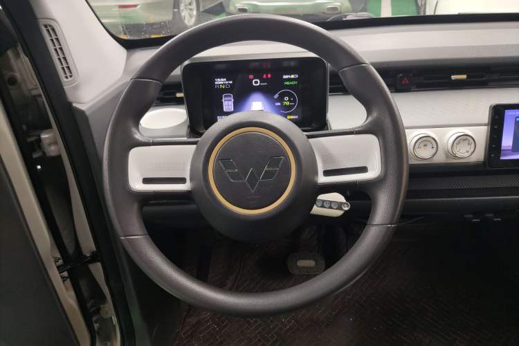 Used Wuling Hongguang MINIEV 2022 GAMEBOY 200km Play Edition with Lithium Iron Phosphate