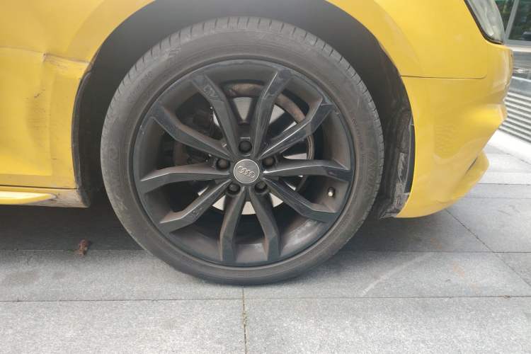 Used Audi A4L 2018 30th Anniversary Edition 40 TFSI Fashion Model
