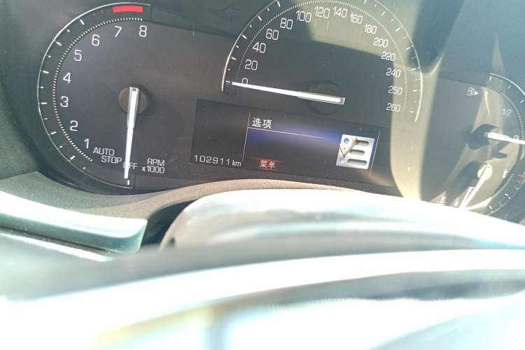 Used Cadillac ATS-L 2017 28T Tech Edition Odometer Close Up