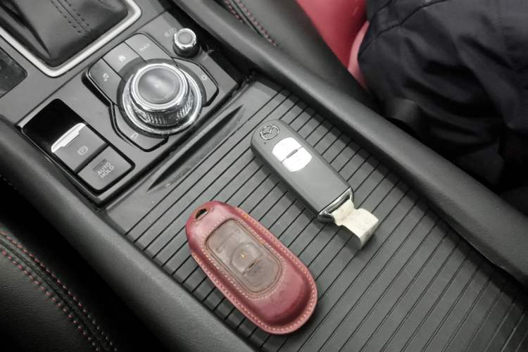 Used Mazda CX-4 2016 2.0L Automatic 2WD Blue Sky Dynamic Edition