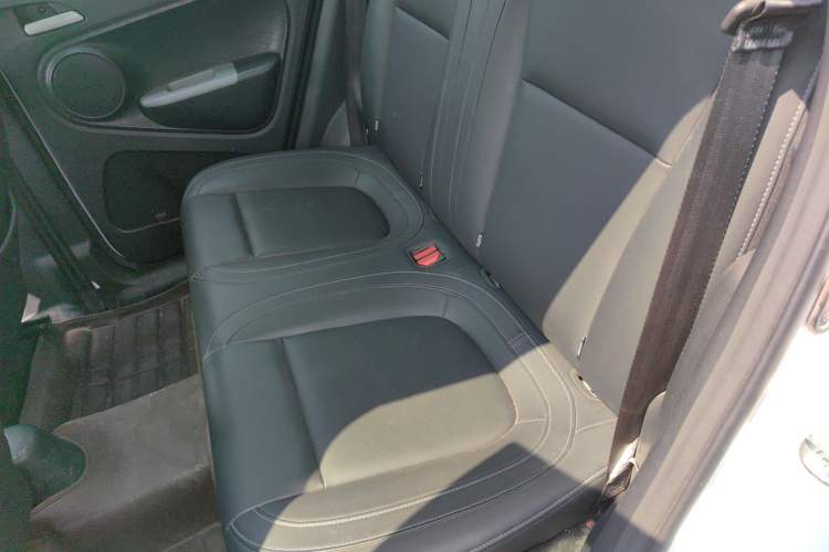 Used ORA Black Cat 2021 351 km Standard Version
