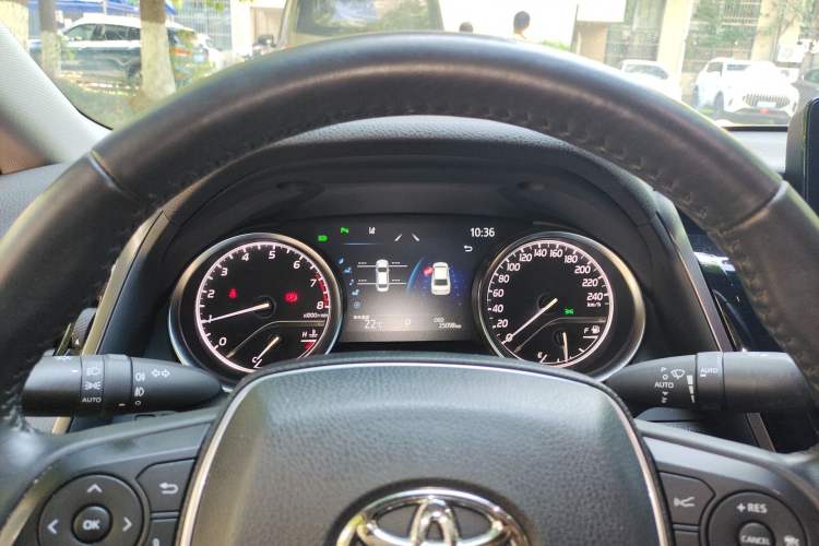 Used Toyota Camry 2023 2.0G Luxury Edition