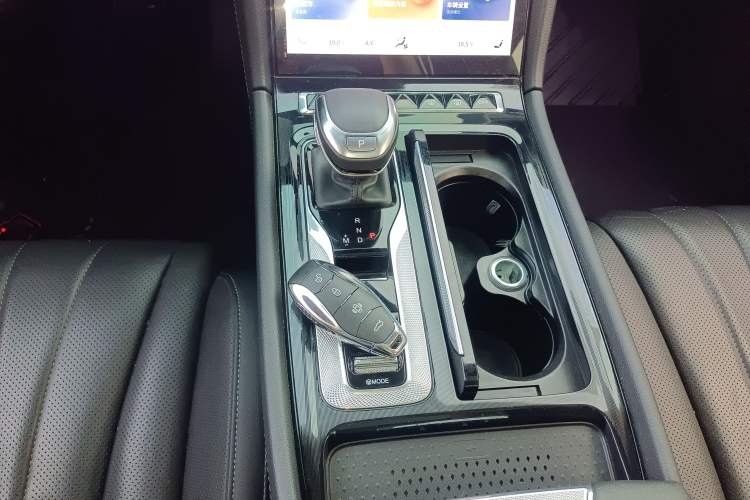 Used Hongqi H5 2023 2.0T Automatic Smart Connect Flagship Edition