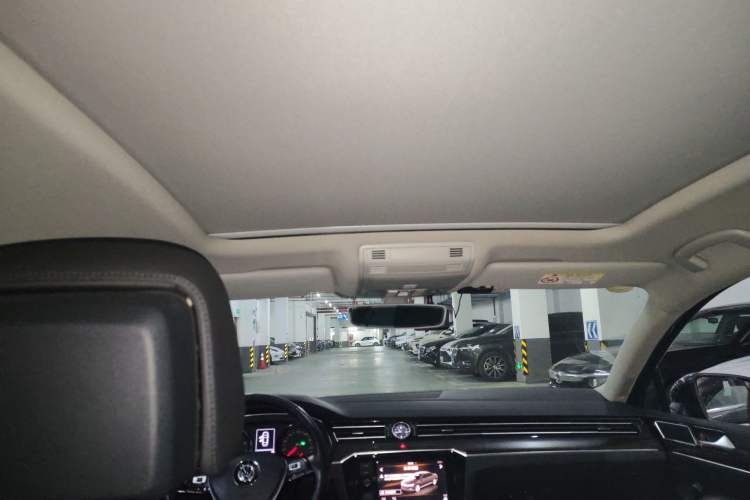 Used Volkswagen Magotan 2019 330TSI DSG Luxury Version China VI Standard
