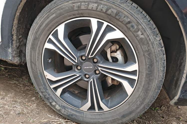 Used Soueast DX8S 2022 1.5T DCT Chieftain Edition 5 Seats
