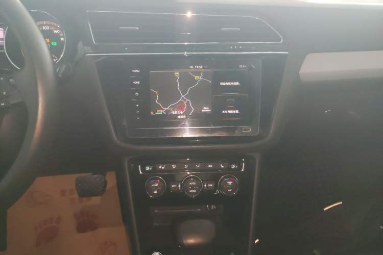 Used Volkswagen Tiguan L 2019 Revised 330TSI Automatic Two-Wheel Drive Smart & Luxury Edition China VI Standard
