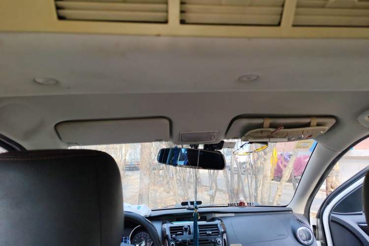 Used HYOSOW S3 2014 1.5L Luxury Version China IV Emission Standard
