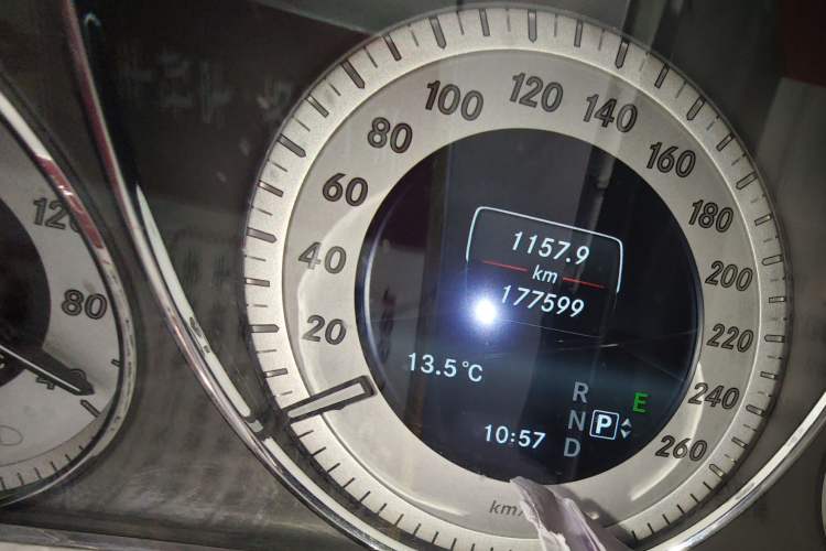 Used Mercedes-Benz GLK-Class 2015 GLK 300 4MATIC Fashion Edition Ultimate Version
