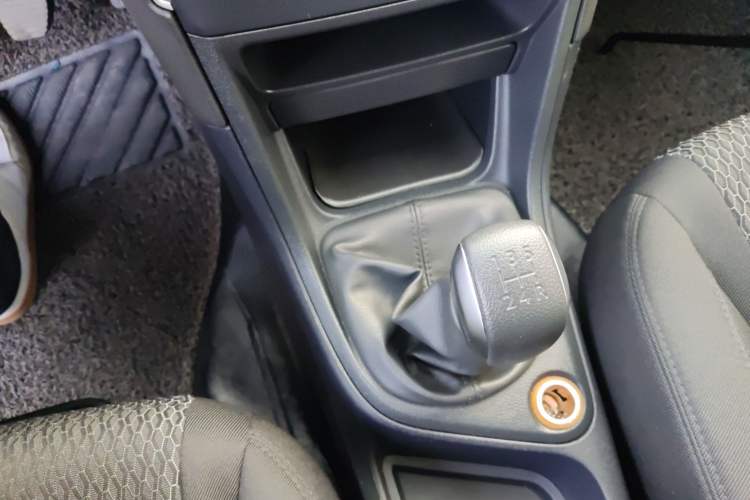 Used Peugeot 308 2014 Enjoy Edition Classic 1.6L Manual YouShang Model Gear Lever