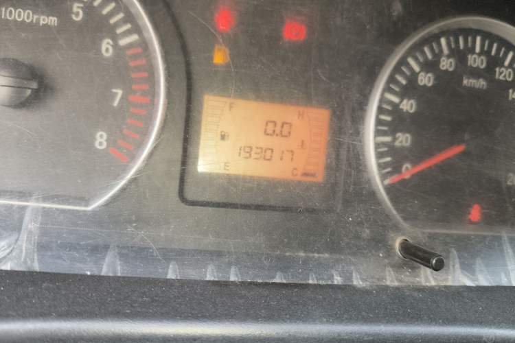 Used FORTHING Lingzhi 2013 M3 1.6L 7-seat Standard Model