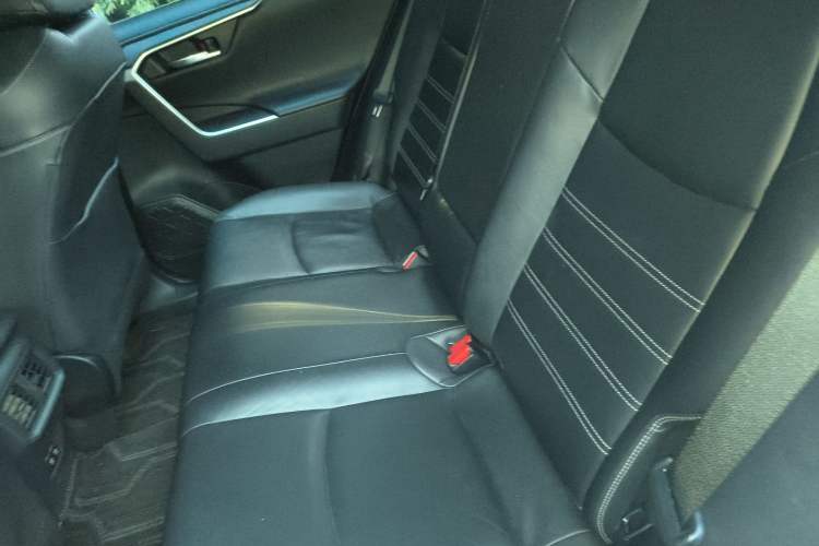 Used Toyota RAV4 2020 2.0L CVT Four-Wheel Drive Prestige Edition
