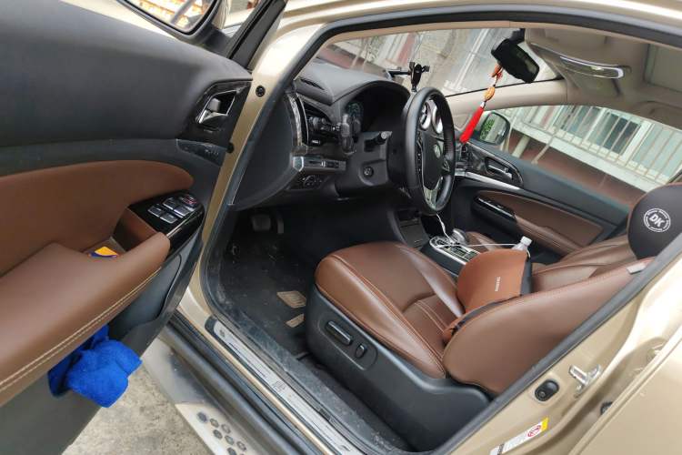 Used BYD Tang New Energy 2015 2.0T Four-Wheel-Drive Flagship Model Driver Seat