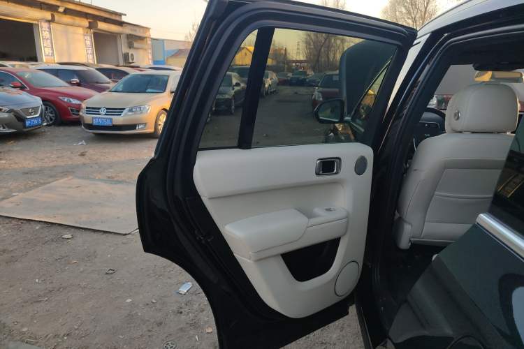 Used Li Auto L8 2023 Pro Model
