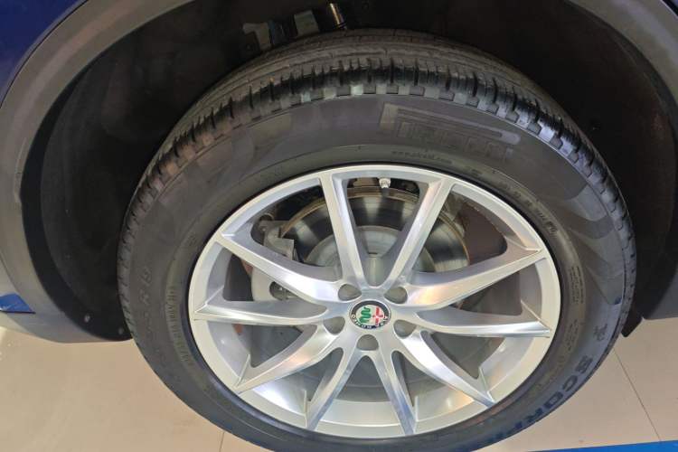 Used Alfa Romeo Stelvio 2017 2.0T 200HP Luxury Edition
