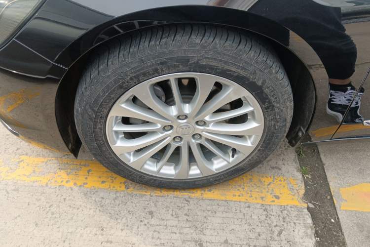 Used Buick LaCrosse 2018 28T Elite Edition Exterior 4