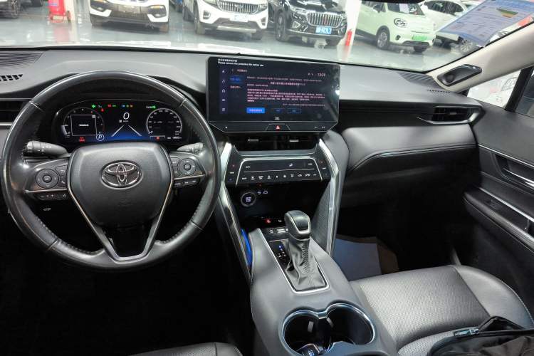 Used Toyota Venza 2023 2.0L CVT Two-Wheel Drive Prestige Version