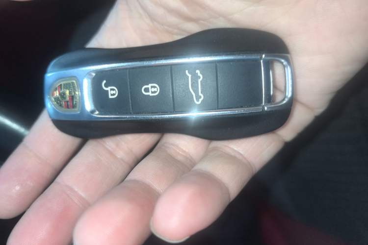 Used Porsche Cayenne E-Hybrid 2019 Cayenne E-Hybrid 2.0T Vehicle Key