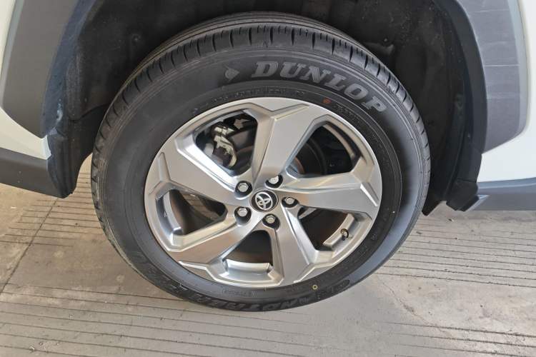 Used Toyota RAV4 2022 2.0L CVT Two-Wheel Drive Fashion Plus Edition Right Rear Wheel Hub