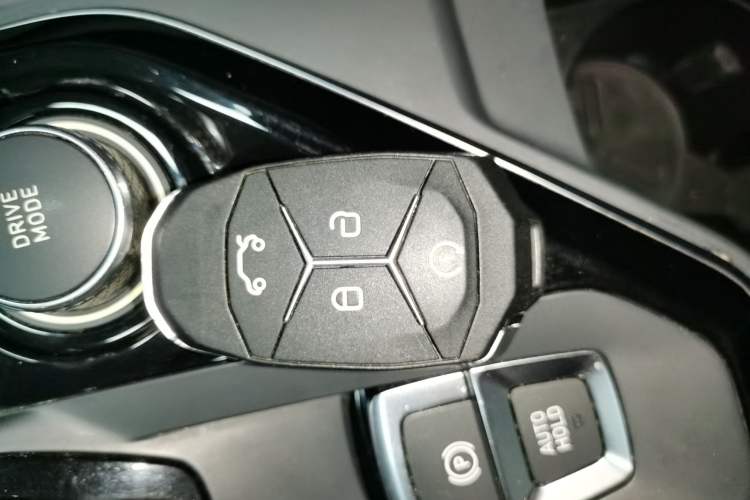 Used Lynk & Co 03 2022 2.0TD DCT JingPro Interior 1