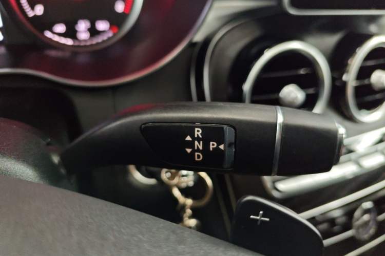 Used Mercedes-Benz C-Class 2017 Facelift C 200 L Sport Edition Gear Lever