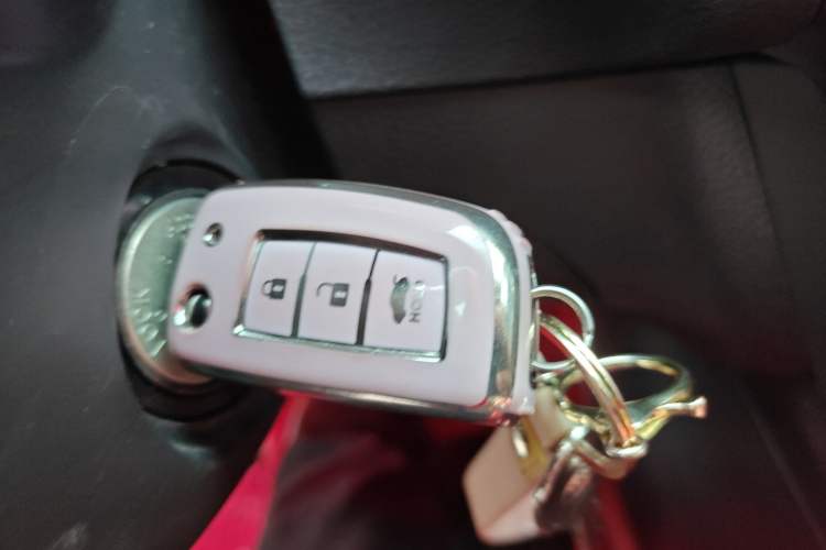 Used Nissan Sylphy 2024 Revised Version Classic 1.6XL CVT Luxury Edition Vehicle Key