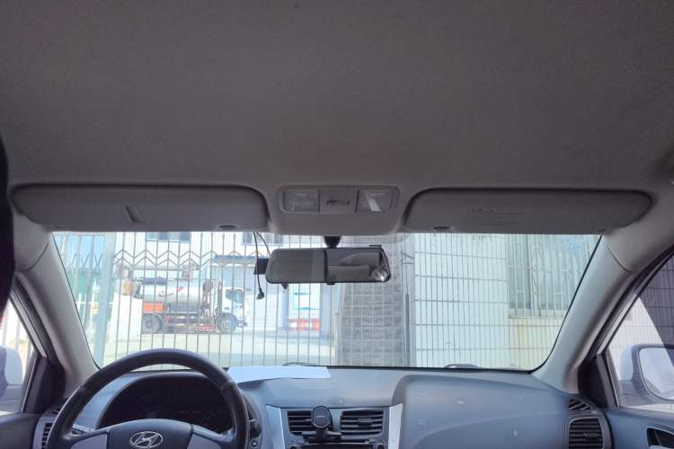 Used Hyundai Verna (older generation) 2016 1.4L Manual Smart GLS Trim
