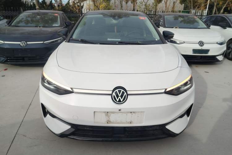 Used Volkswagen ID.7 VIZZION 2024 AIR model
