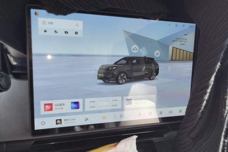 Used Lynk & Co 08 EM-P 2023 120km Long-Range Halo
