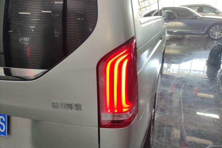 Used Mercedes-Benz V-Class 2021 V 260 Prestige Edition