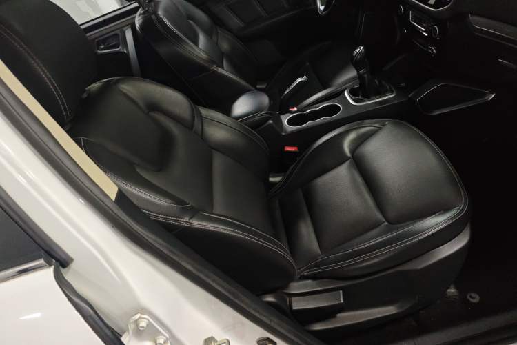 Used Geely Auto Vision X6 2016 1.8L Manual Luxury Model