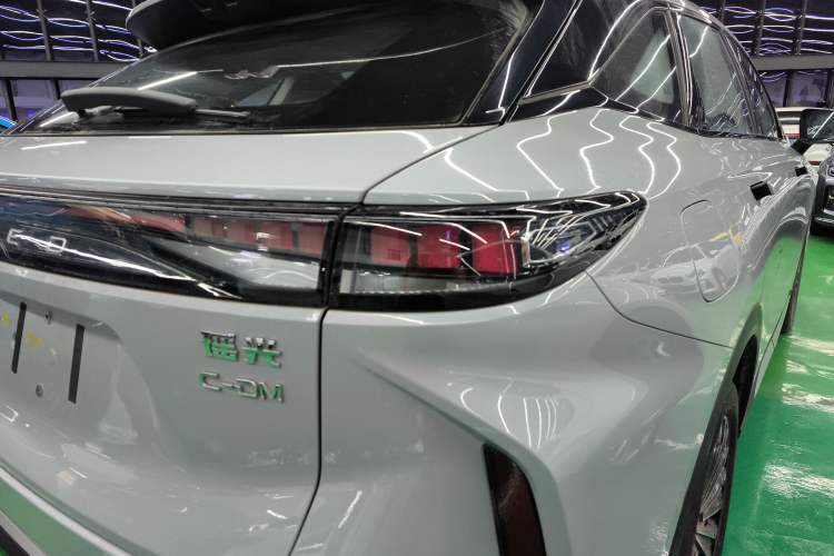 Used EXEED Stellar C-DM 2024 1.5T Long-Range Pro Exterior 6