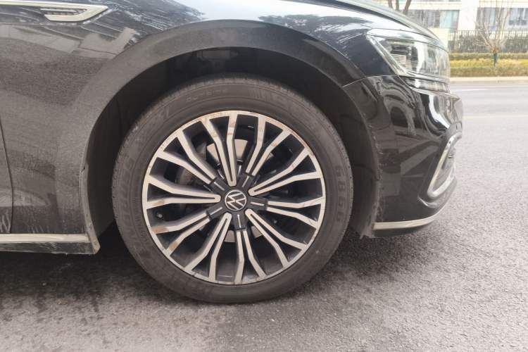 Used Volkswagen Phideon 2021 380TSI Luxury Edition